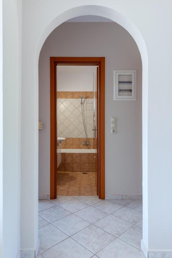 Lagadi Apartment 3 ลาสซี ภายนอก รูปภาพ